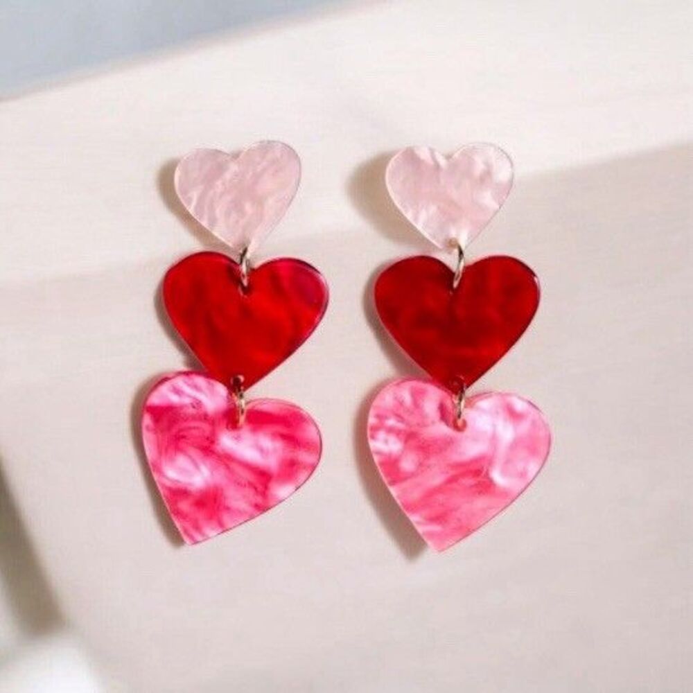 Valentines Pink Heart Design 3 Gradient Dangle Acrylic Earrings New In Packaging